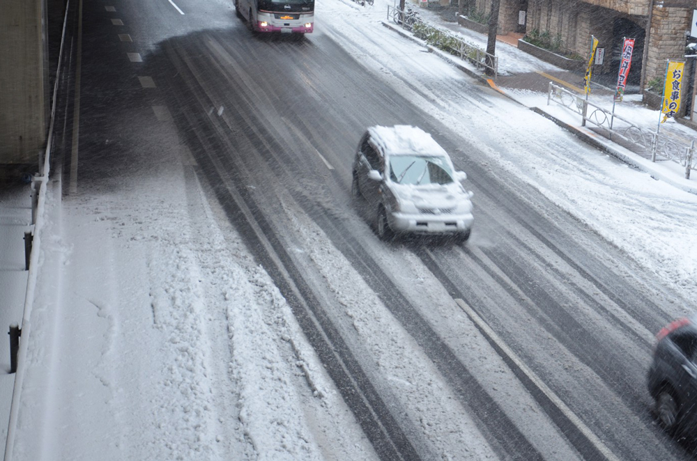 降雪地帯の路面は愛車の天敵冬場の洗車はまめにやりましょう プロが教える高圧洗浄機 高圧洗浄機の専門店 ヒダカショップ